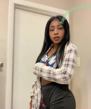 Bella Banks / iambellabankssss / slimwetbaby nude photo #0106