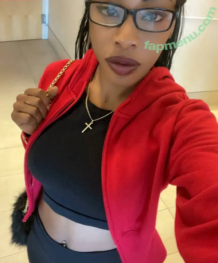 Bella Banks nude photo #0102 (iambellabankssss / slimwetbaby)