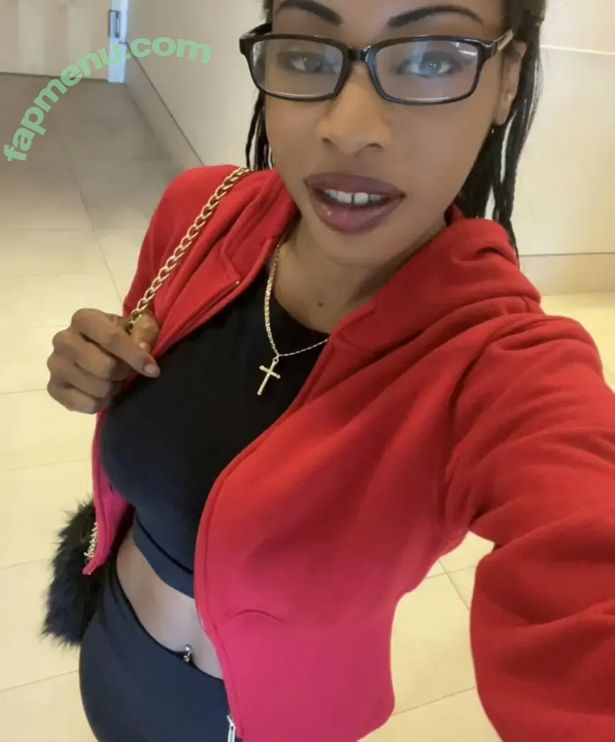 Bella Banks nude photo #0103 (iambellabankssss / slimwetbaby)