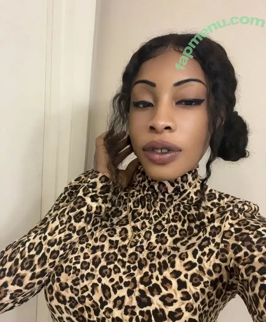 Bella Banks nude photo #0112 (iambellabankssss / slimwetbaby)