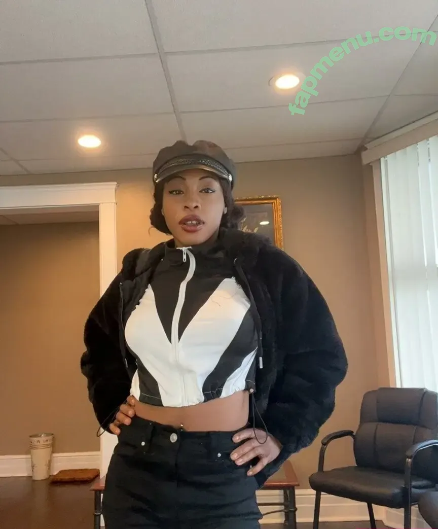 Bella Banks nude photo #0117 (iambellabankssss / slimwetbaby)