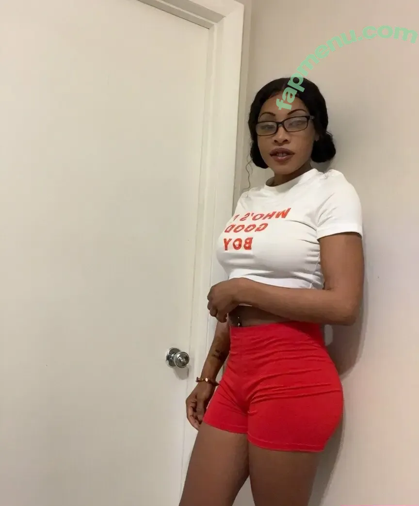 Bella Banks nude photo #0120 (iambellabankssss / slimwetbaby)