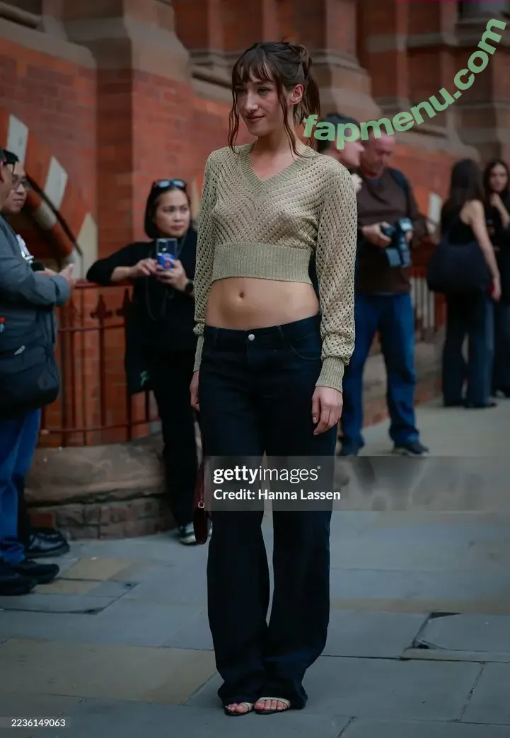 Bella Broekman-Tilbury nude photo #0002 (bellabroekmantilbury)