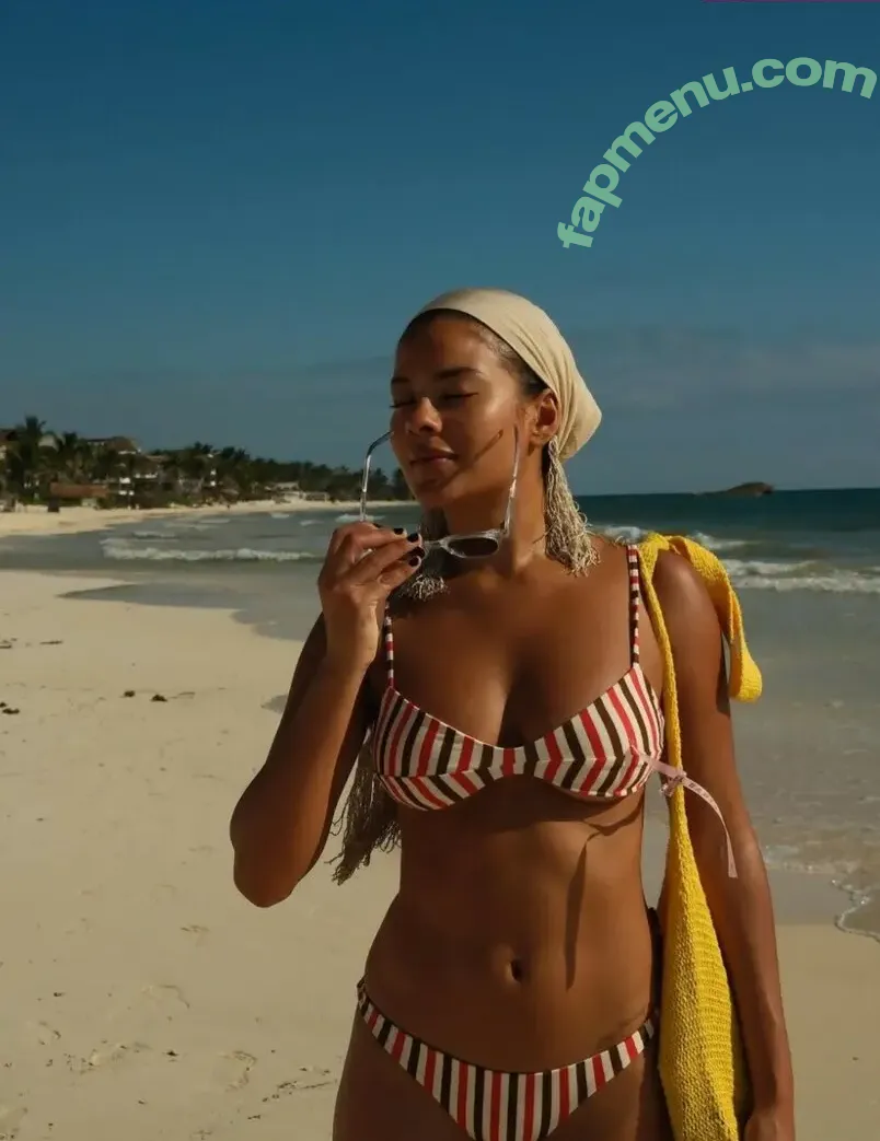 Bella Campos nude photo #0233 (bellacampox / camposbella)