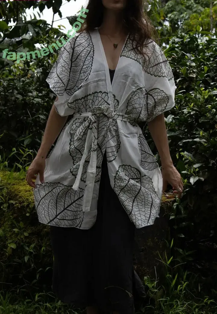 Bella Donna nude photo #0303 (bellatrixortreat2 / btrixortreat)