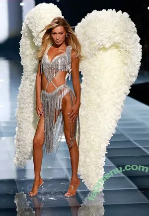 Bella Hadid / bellahadid nude photo #0123