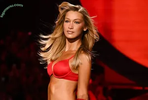 Bella Hadid / bellahadid nude photo #0136