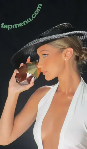 Bella Hadid / aaliyahhadid / bellahadid nude photo #0194