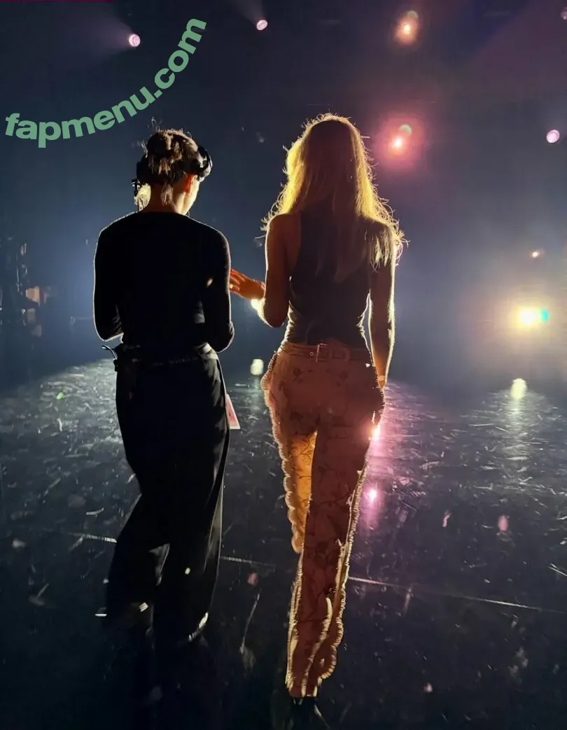 Bella Hadid nude photo #0174 (bellahadid)