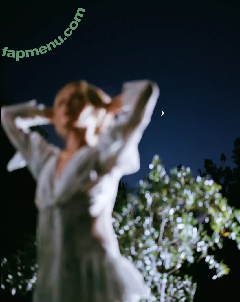 Bella Hadid nude photo #0185 (bellahadid)