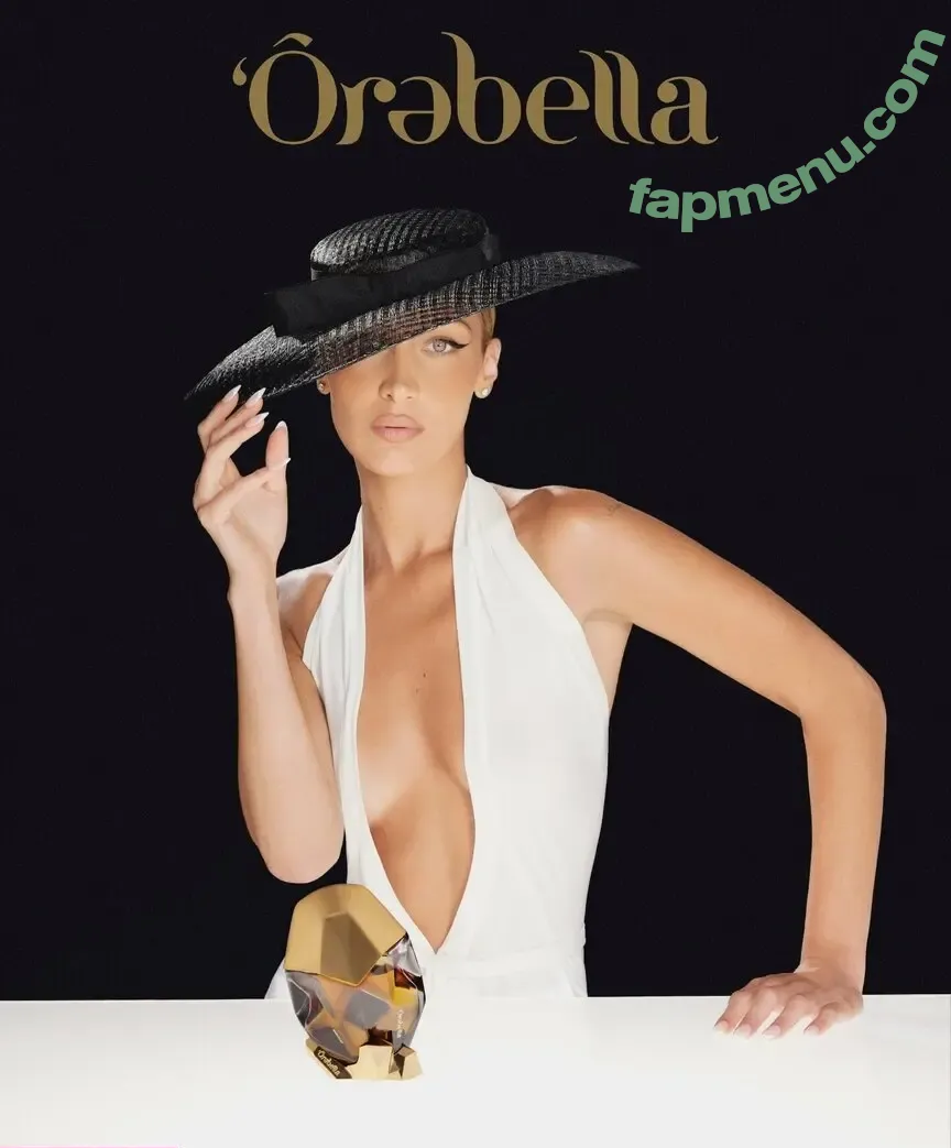 Bella Hadid nude photo #0198 (aaliyahhadid / bellahadid)