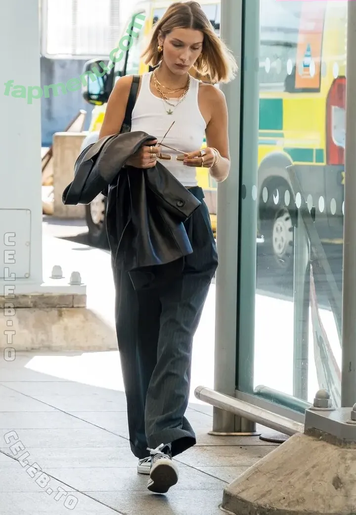 Bella Hadid nude photo #0218 (OfficialBellaHadid / bellahadid)