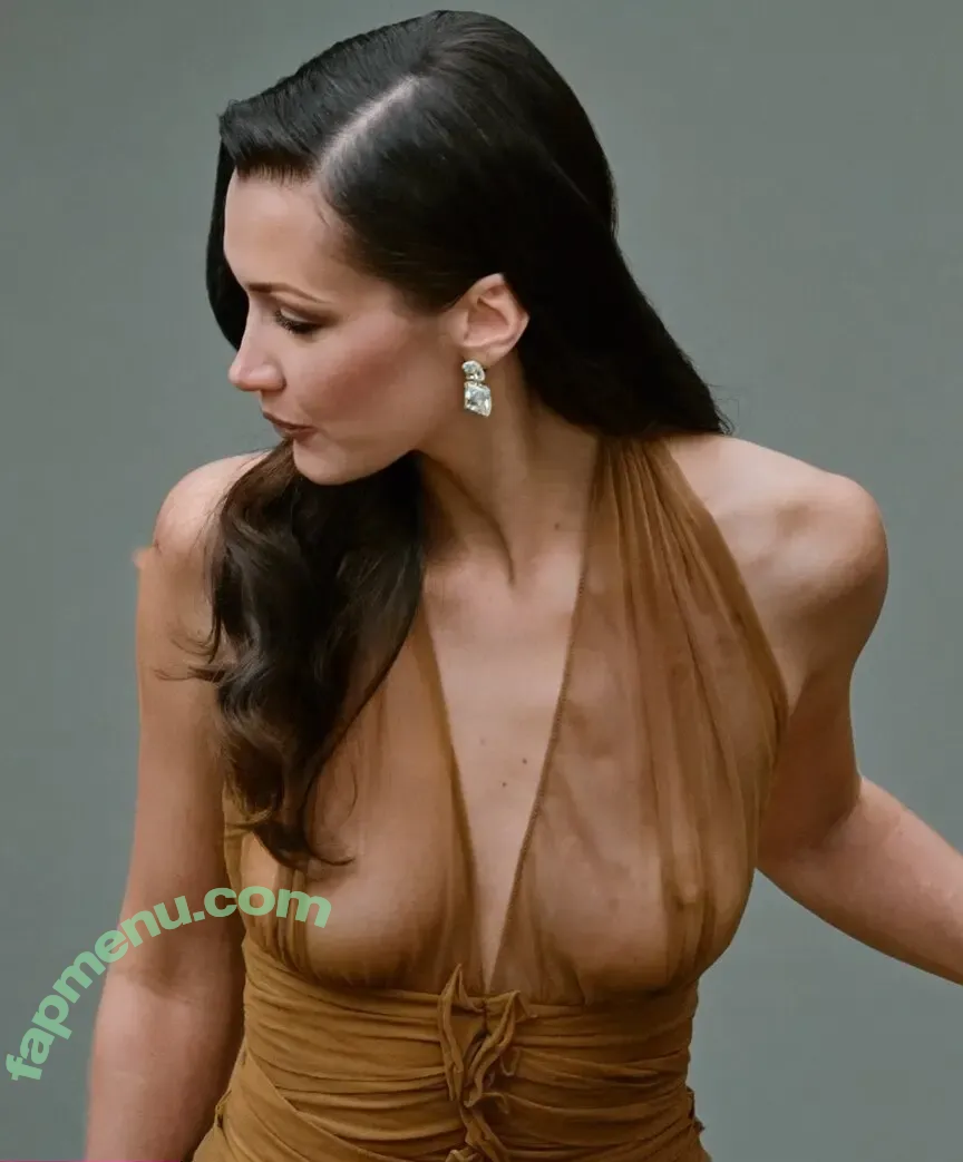 Bella Hadid nude photo #0265 (OfficialBellaHadid / bellahadid)