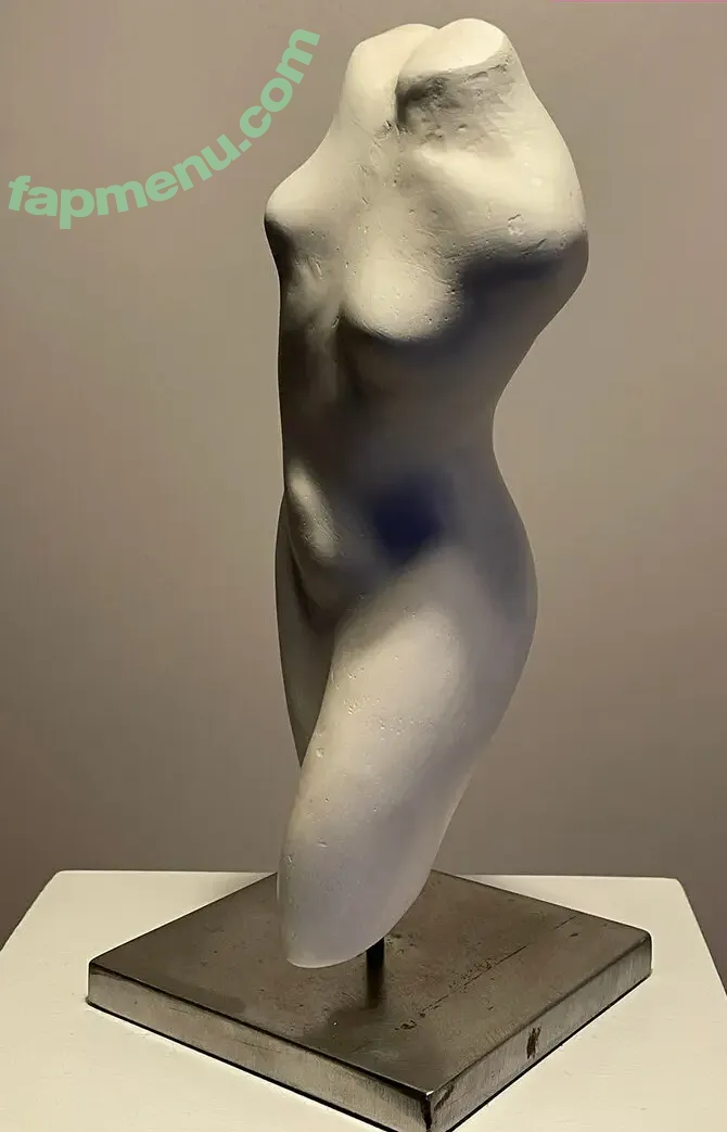 Bella Hartley nude photo #0022 (Bella Hartley)