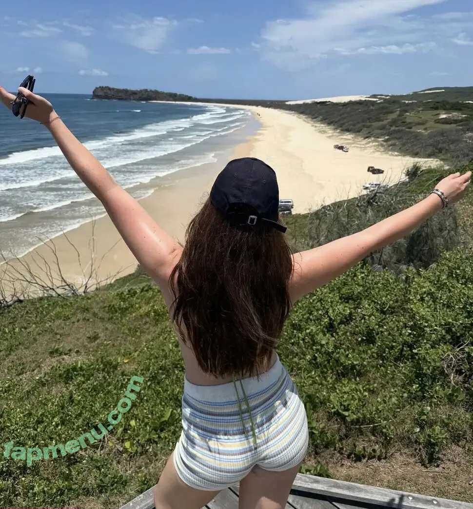 Bella Hill nude photo #0072 (bella.hill / bella_hill)