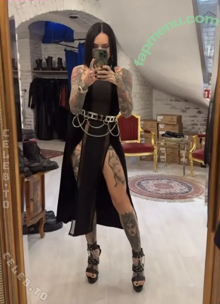 Bella Isadora nude photo #0203 (BellaIsadora1 / bella_isadora_official / bellaisadora)