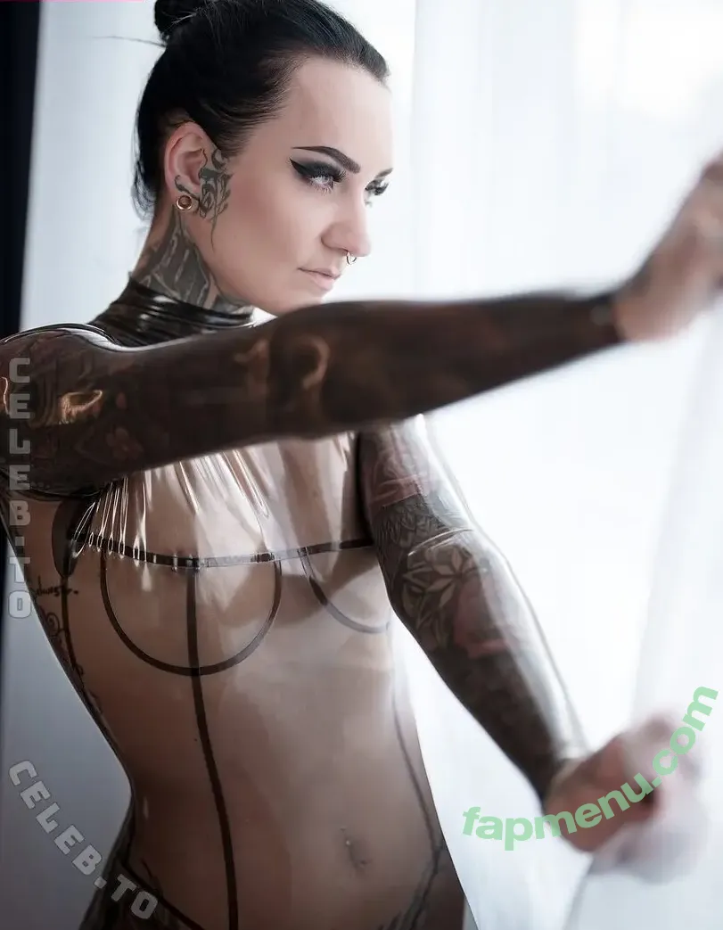 Bella Isadora nude photo #0213 (BellaIsadora1 / bella_isadora_official / bellaisadora)