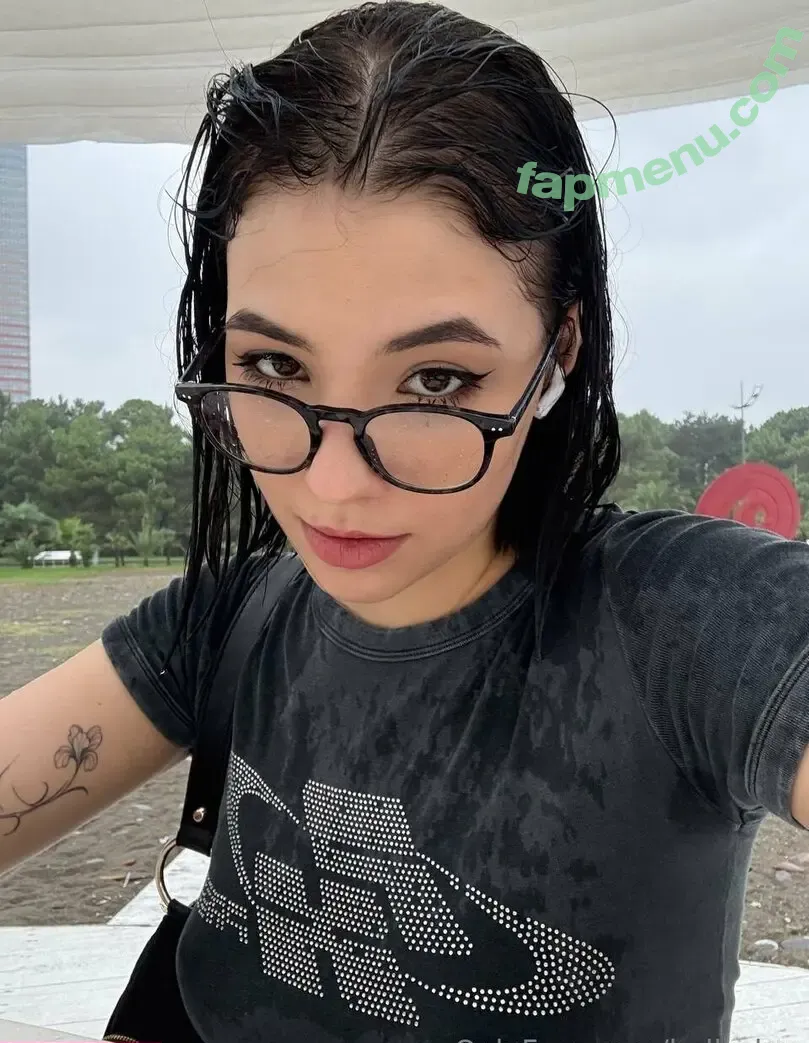 Bella_lay nude photo #0099 (Sweety_bella / bellelay_)