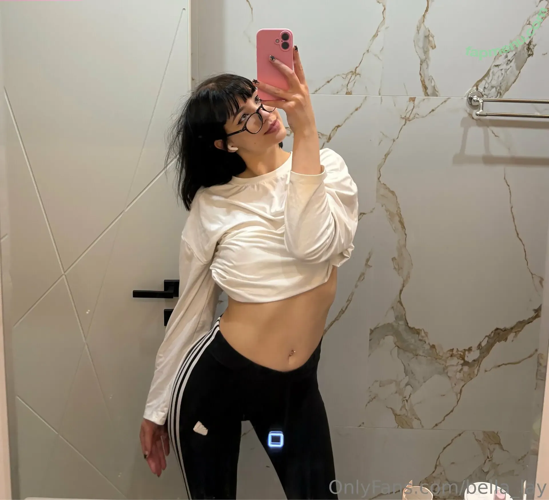 Bella_lay nude photo #0108 (Sweety_bella / bellelay_)