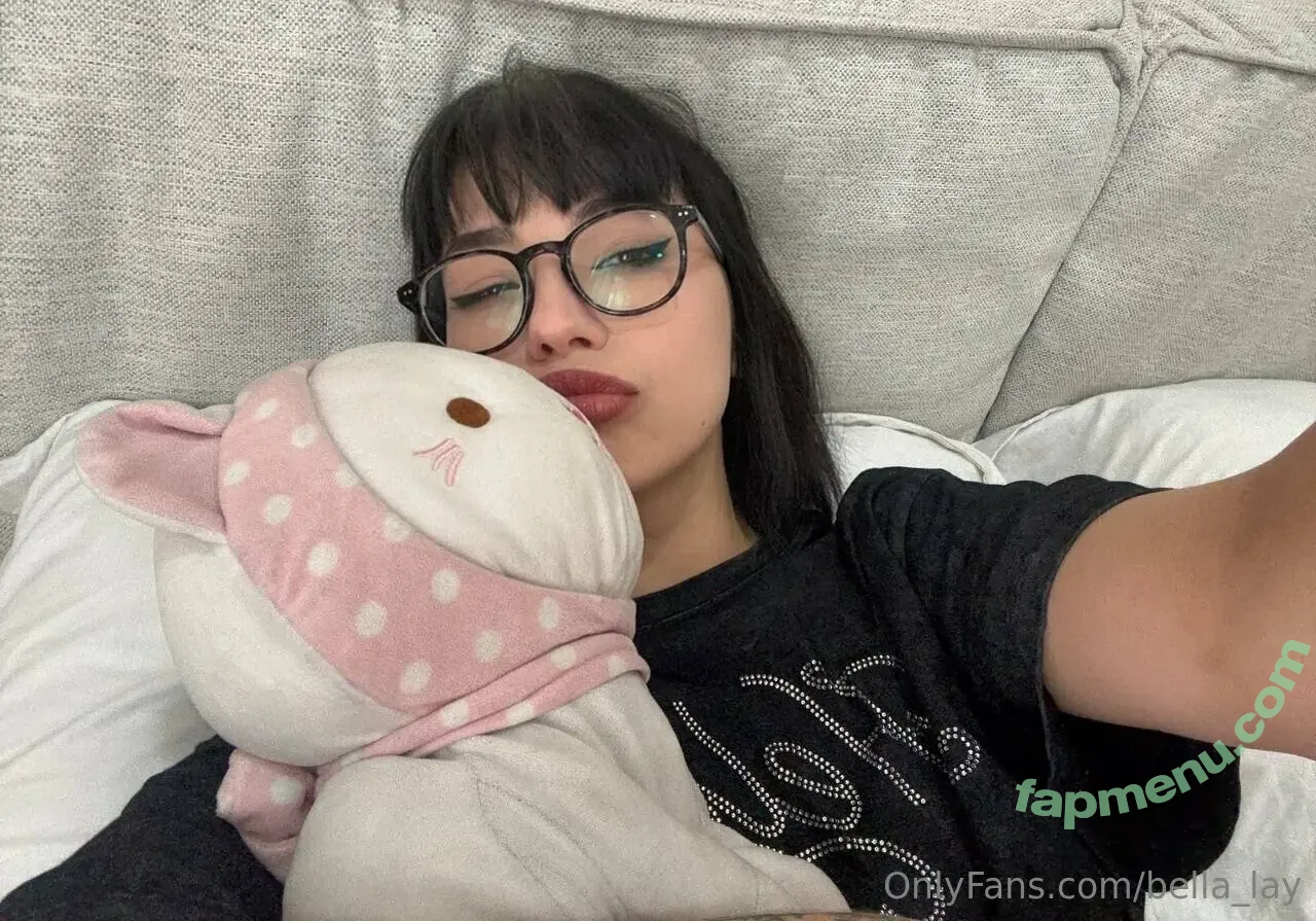 Bella_lay nude photo #0116 (Sweety_bella / bellelay_)