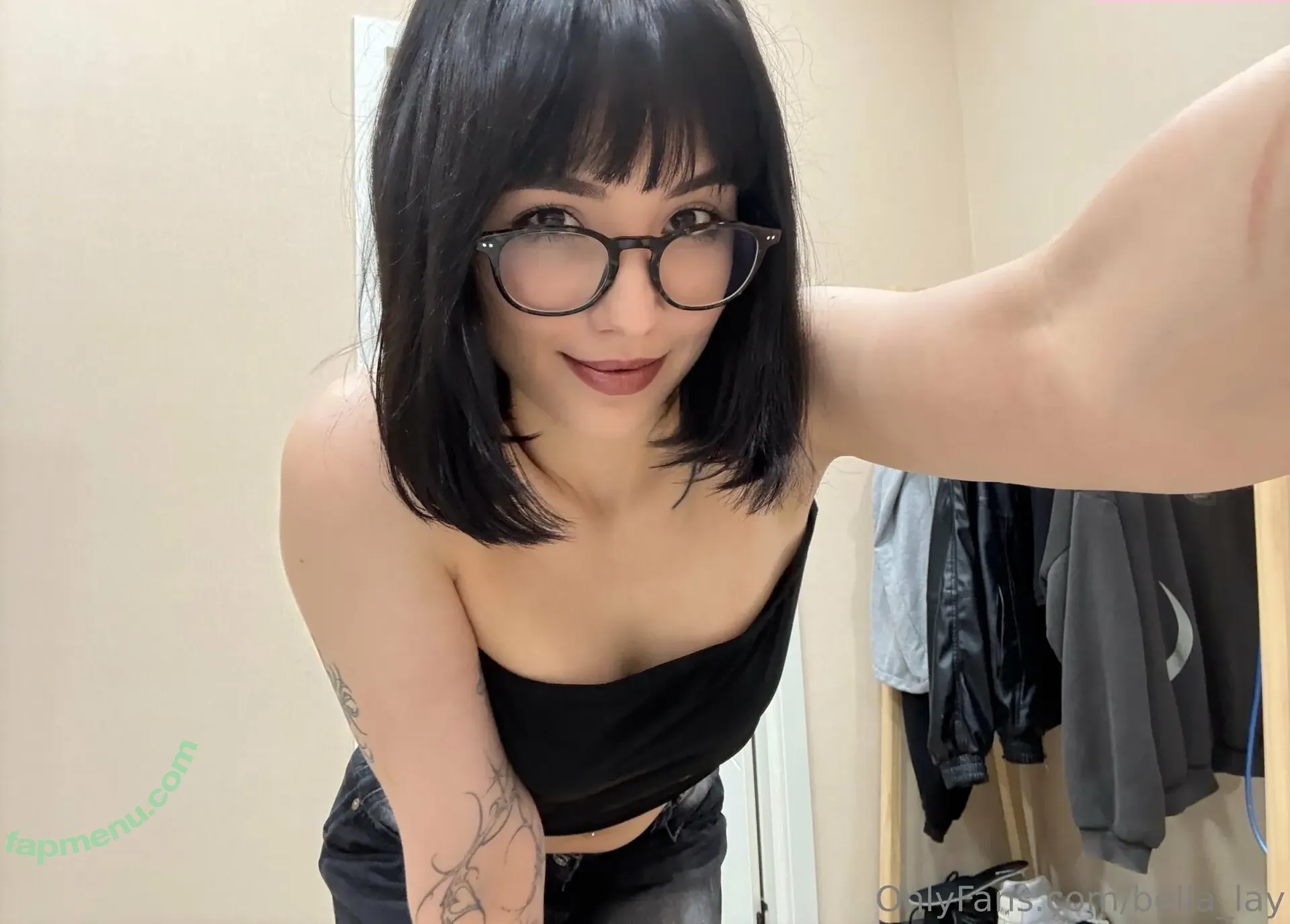 Bella_lay nude photo #0120 (Sweety_bella / bellelay_)