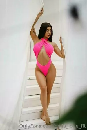 bella_love_fit / bella_potente nude photo #0009