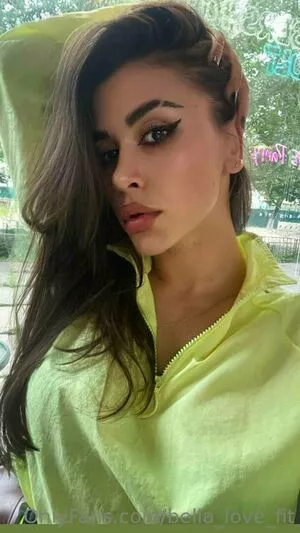 bella_love_fit / bella_potente nude photo #0014