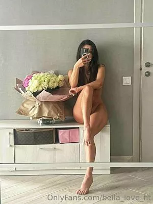 bella_love_fit / bella_potente nude photo #0024