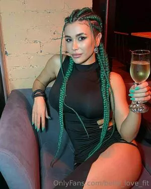 bella_love_fit / bella_potente nude photo #0027