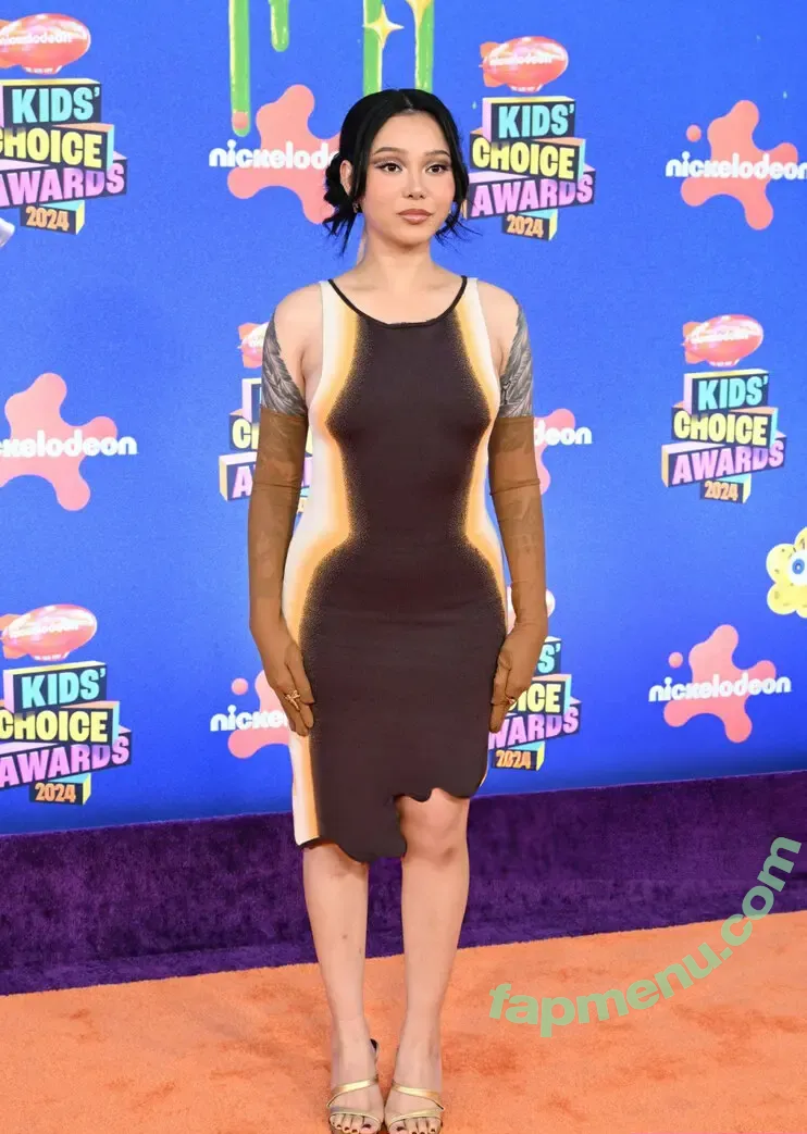 Bella Poarch nude photo #0173 (bellapoarch / bllapoarch)