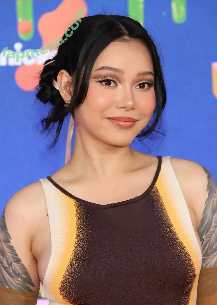 Bella Poarch nude photo #0177 (bellapoarch / bllapoarch)