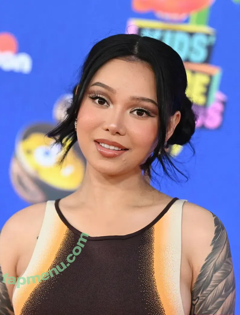 Bella Poarch nude photo #0179 (bellapoarch / bllapoarch)