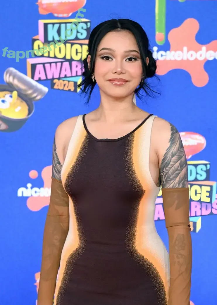 Bella Poarch nude photo #0183 (bellapoarch / bllapoarch)