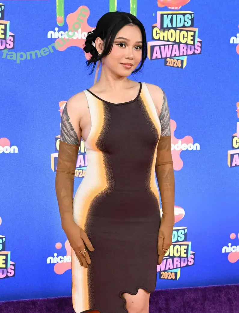 Bella Poarch nude photo #0184 (bellapoarch / bllapoarch)