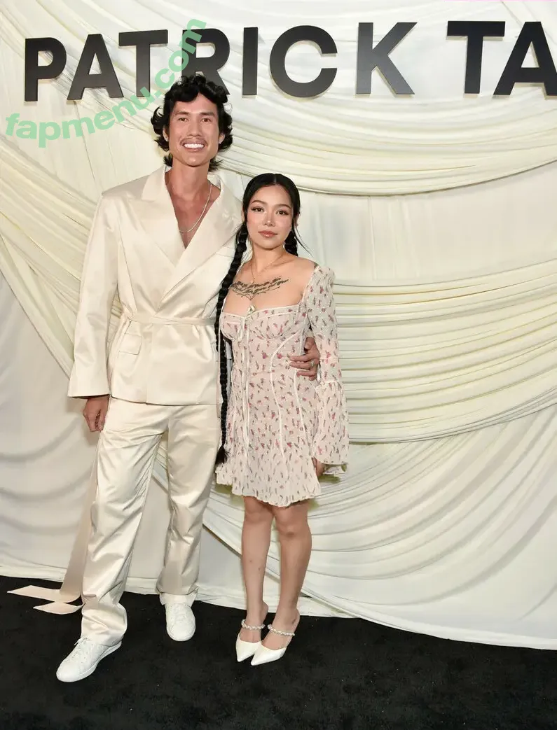 Bella Poarch nude photo #0189 (bellapoarch / bllapoarch)