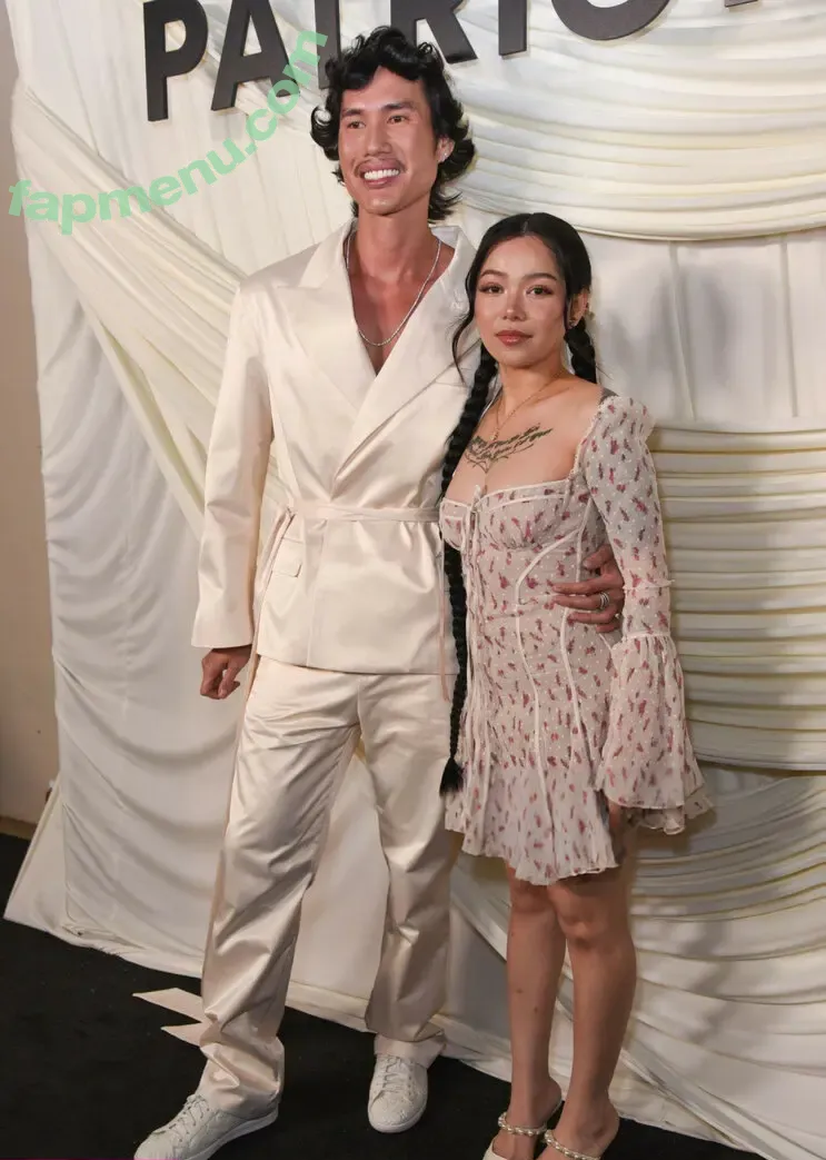 Bella Poarch nude photo #0191 (bellapoarch / bllapoarch)