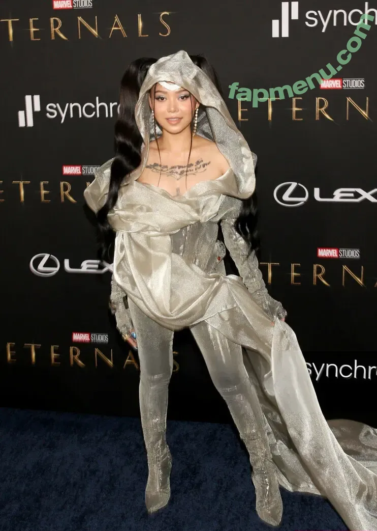 Bella Poarch nude photo #0206 (bellapoarch / bllapoarch)