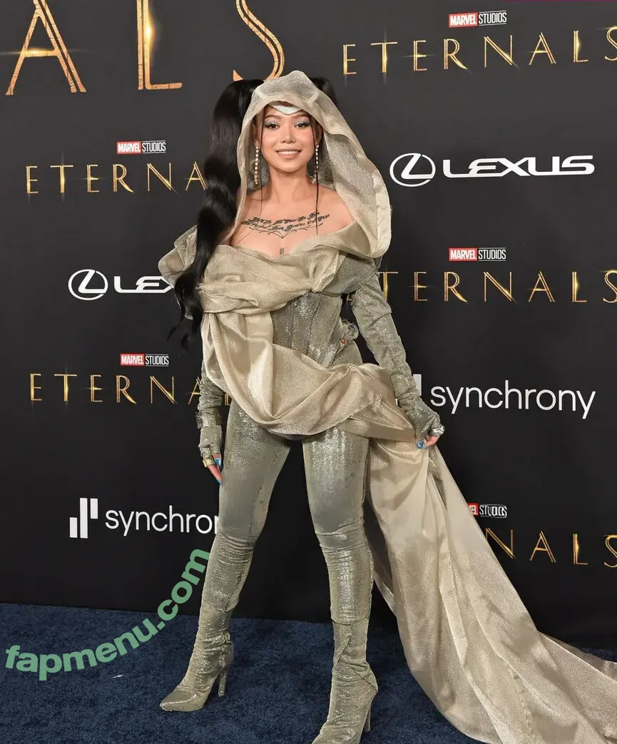 Bella Poarch nude photo #0215 (bellapoarch / bllapoarch)