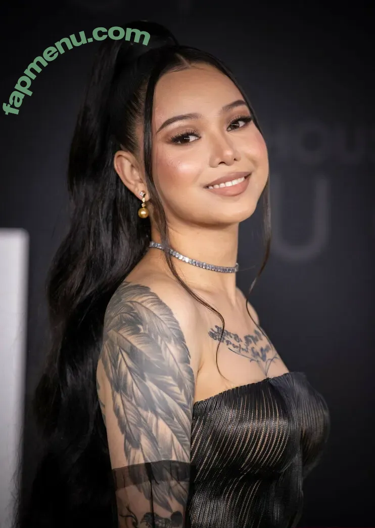 Bella Poarch nude photo #0238 (bellapoarch / bllapoarch)