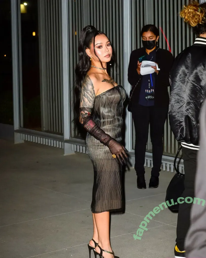 Bella Poarch nude photo #0243 (bellapoarch / bllapoarch)