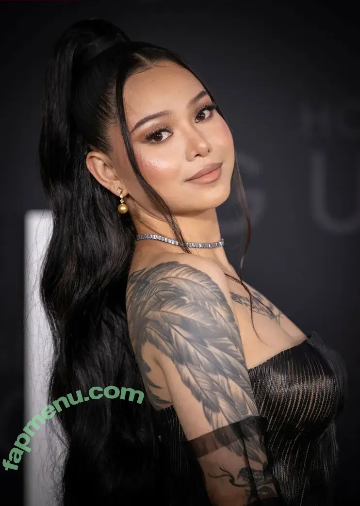 Bella Poarch nude photo #0253 (bellapoarch / bllapoarch)