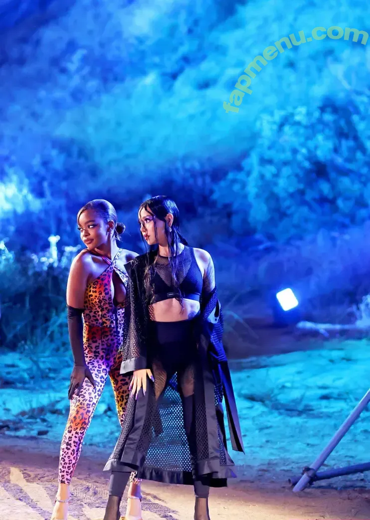 Bella Poarch nude photo #0265 (bellapoarch / bllapoarch)