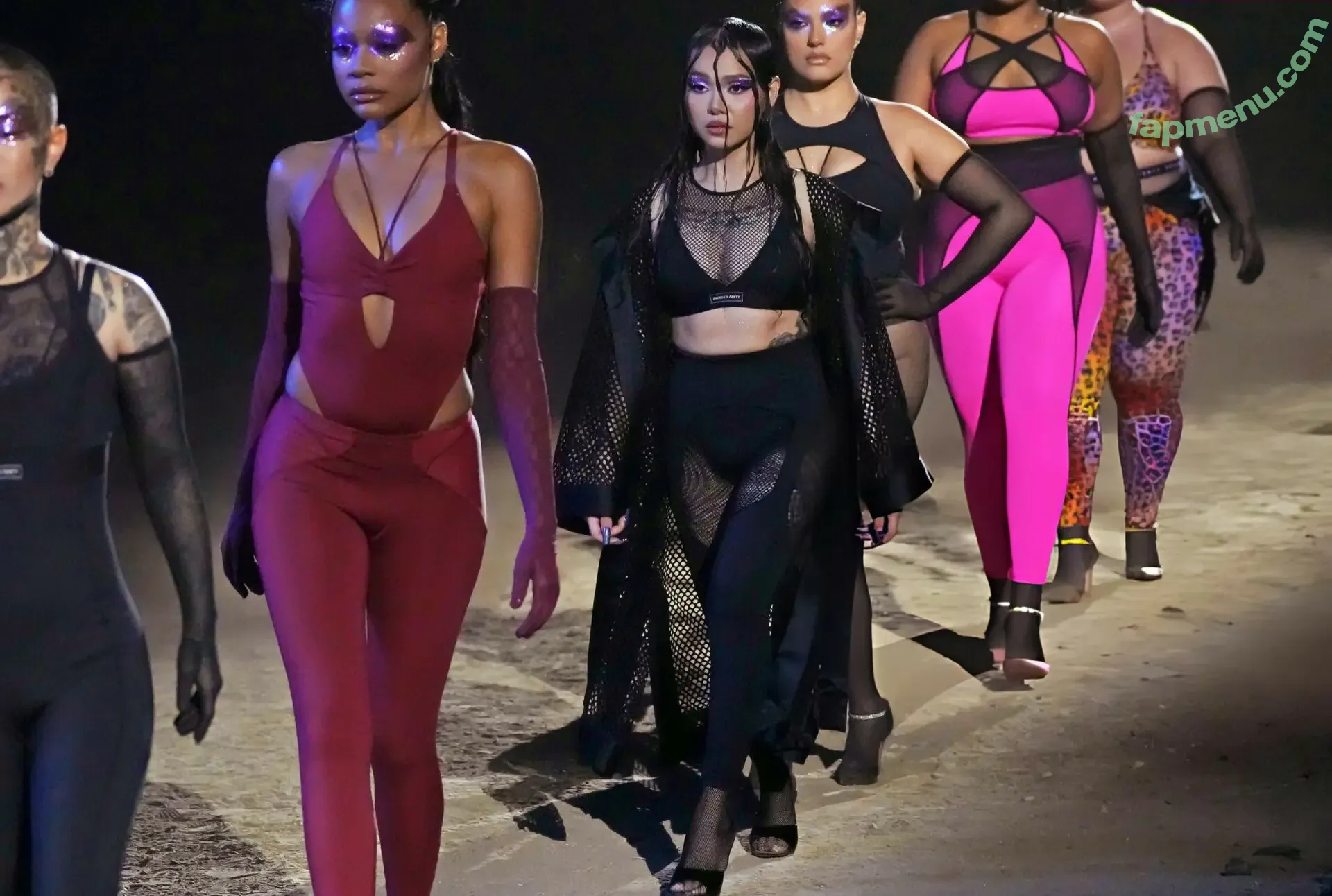 Bella Poarch nude photo #0272 (bellapoarch / bllapoarch)