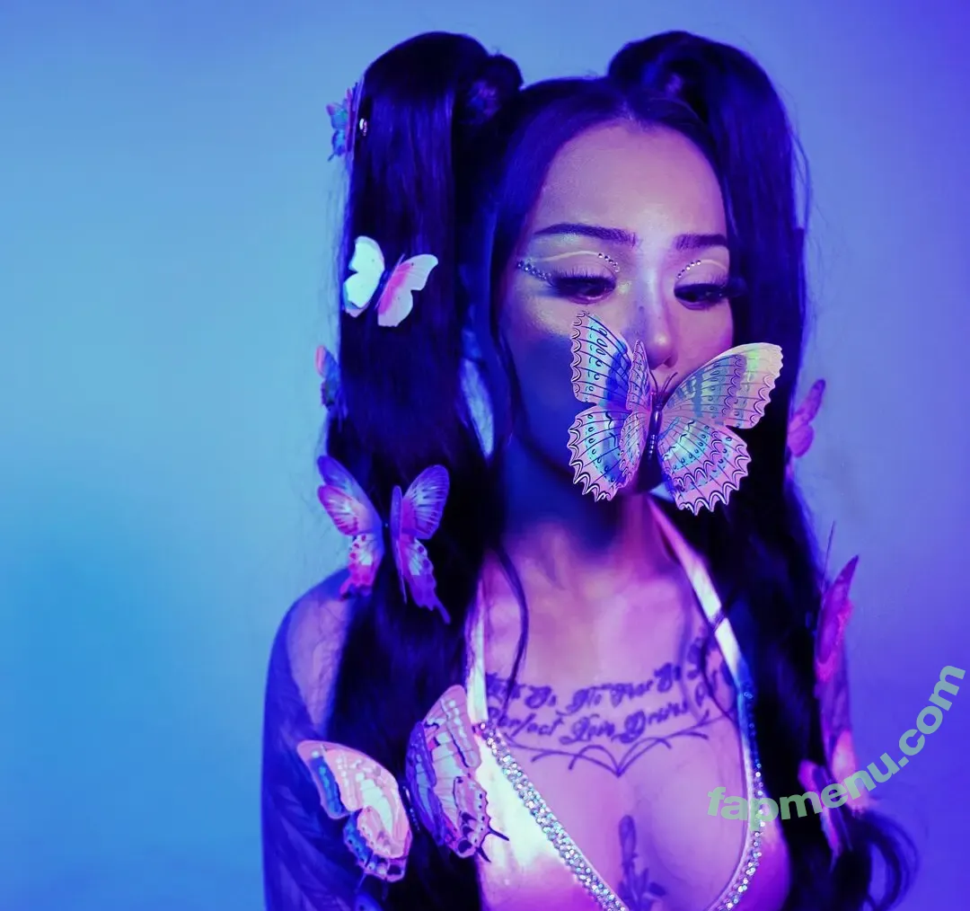 Bella Poarch nude photo #0293 (bellapoarch / bllapoarch)