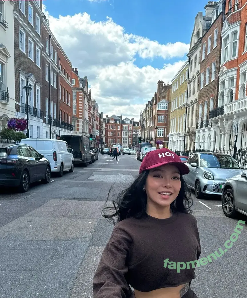 Bella Poarch nude photo #0399 (bellapoarch / bllapoarch)