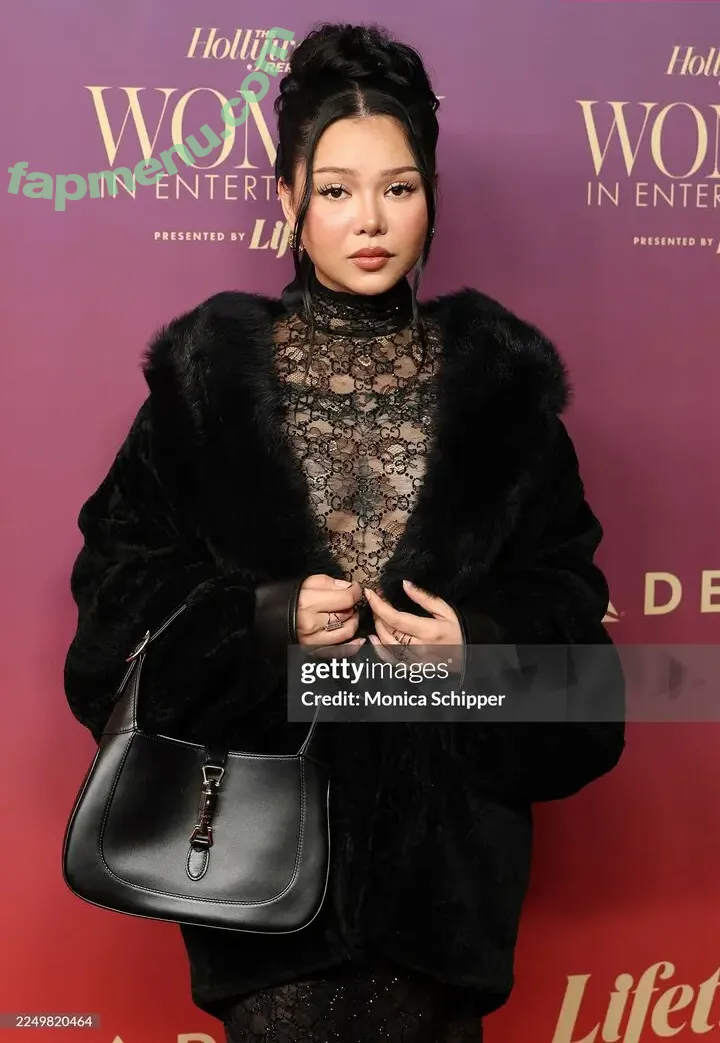 Bella Poarch nude photo #0881 (bellapoarch)