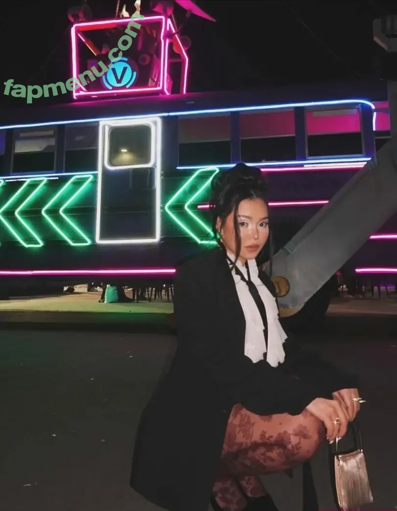 Bella Poarch nude photo #0896 (bellapoarch)