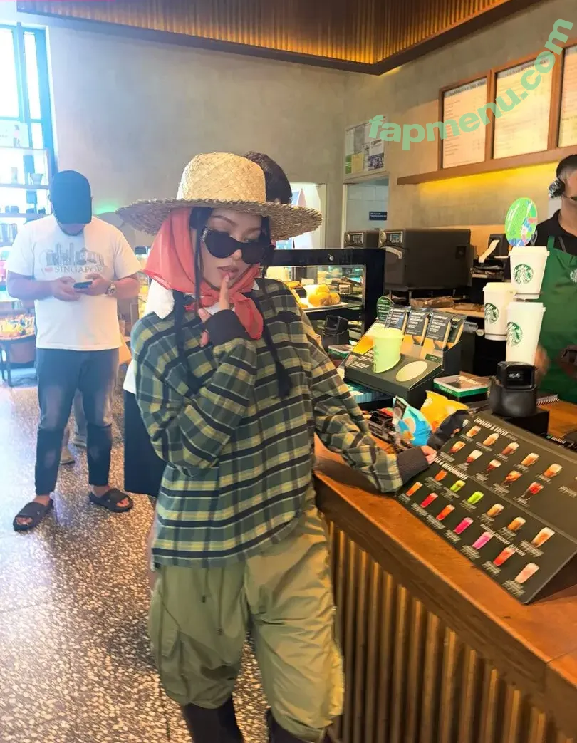 Bella Poarch nude photo #0945 (bellapoarch / bllapoarch)