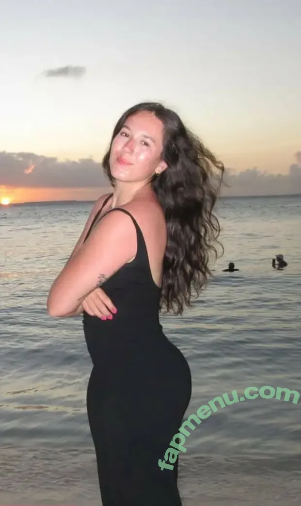 Bella Santry nude photo #0018 (bella.santry)