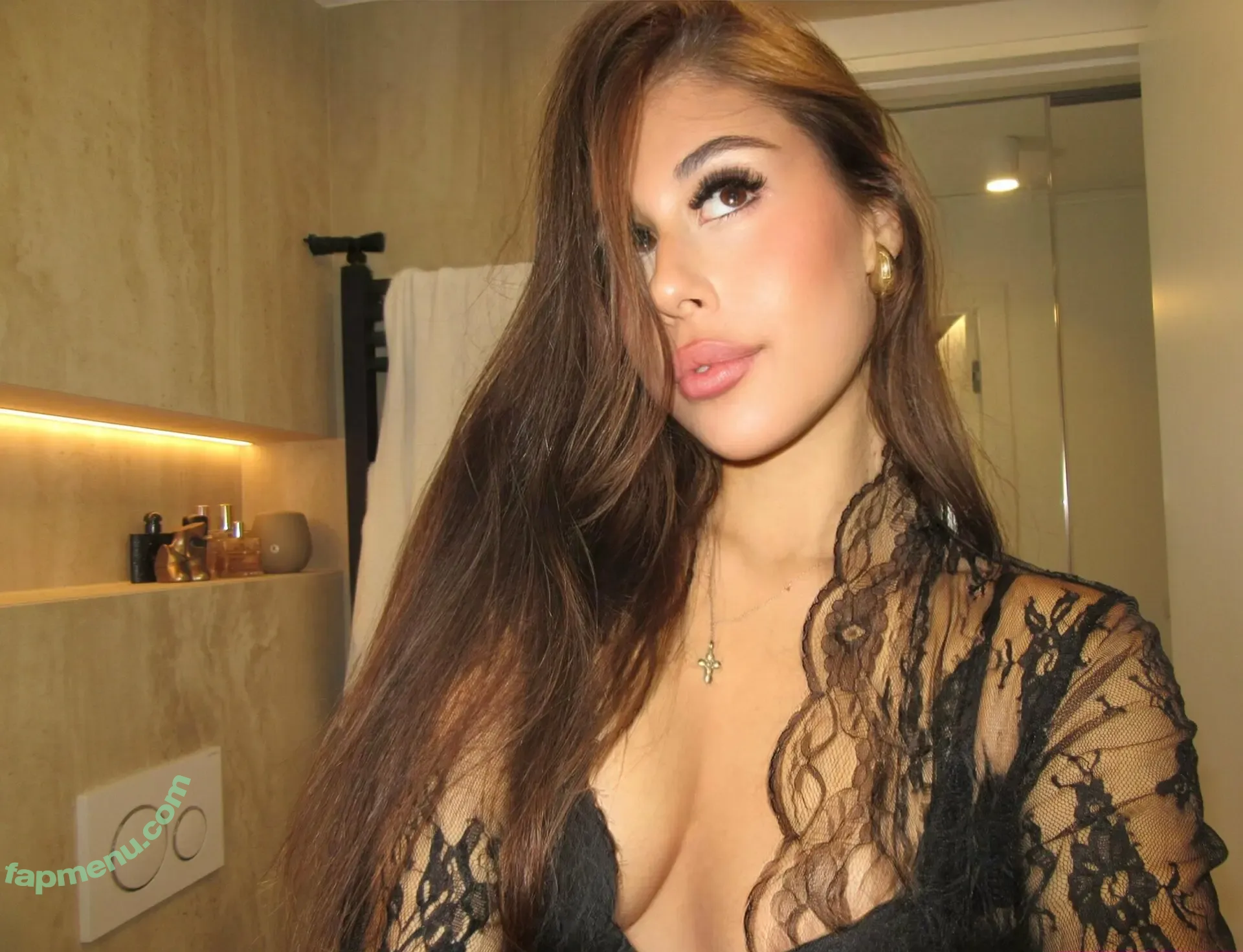 bella.star nude photo #0017 (bella.star)